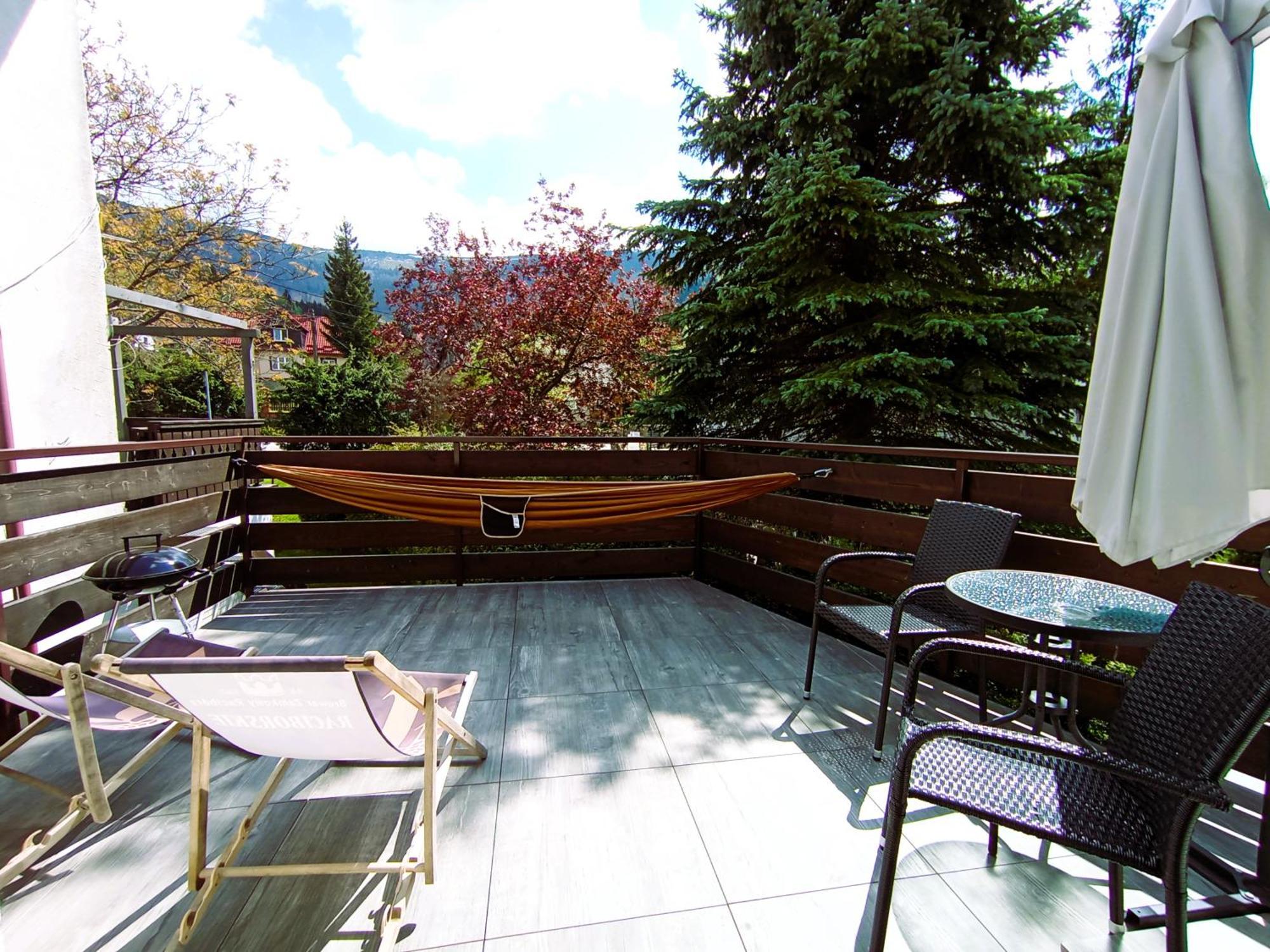 Apartament Olimpijska 54 Z Prywatnym Jacuzzi Na Tarasie Щирк Екстер'єр фото